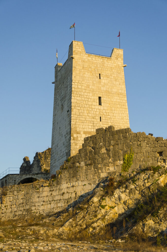 Восточная башня Анакопийская крепость